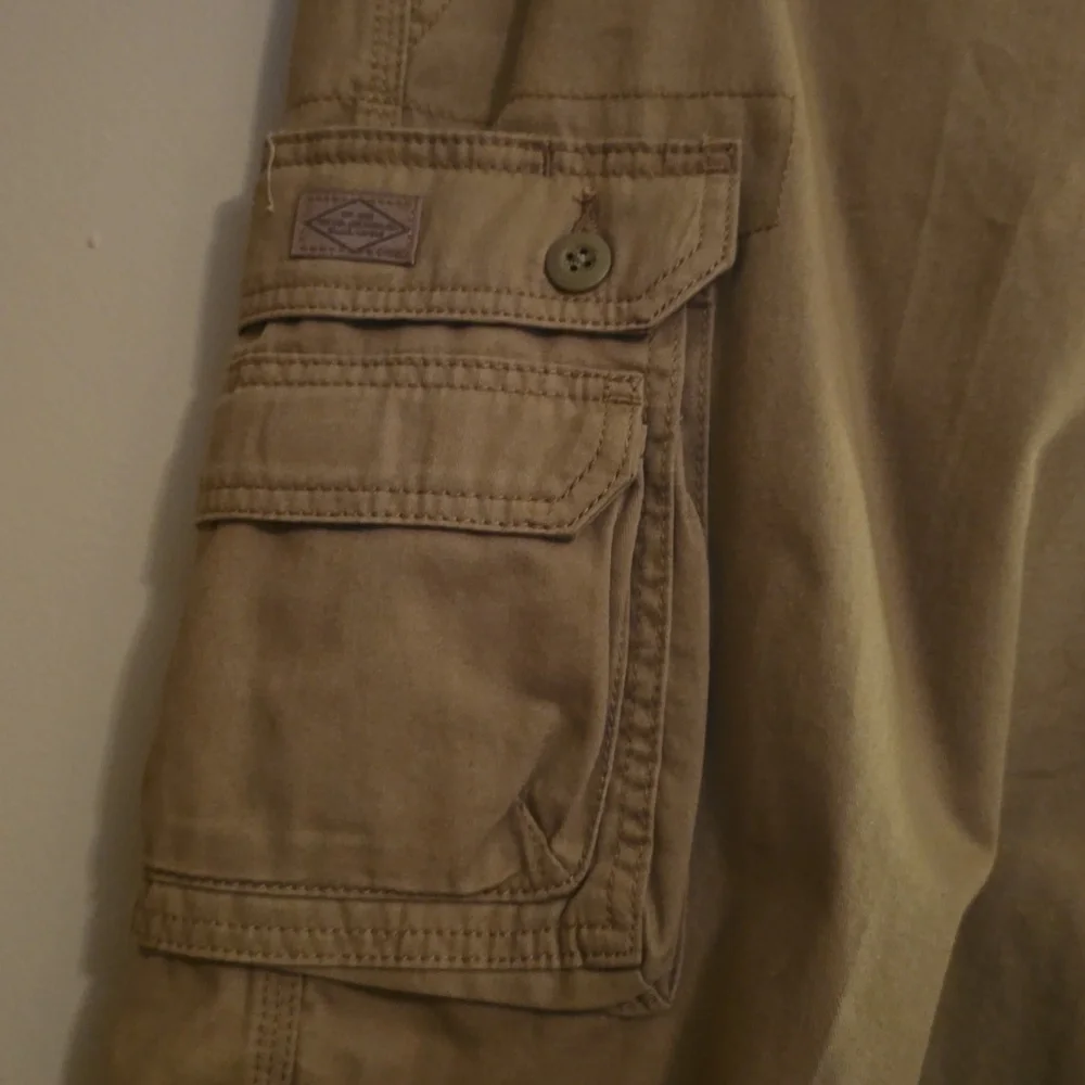 New Lee Men's Size 42 Tan‎ Cargo Belted Shorts